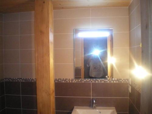 Apartment with one bedroom in Taninges with wonderful mountain view furnished balcony and WiFi 7 km from the slopes - image 8