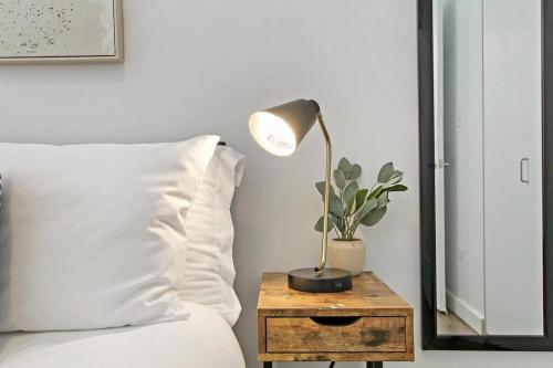 1BR Adorable Apt with In-unit Laundry - Lake 206 rep