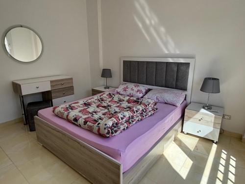 Luxury Inn: 2BR Amazing location in Madinaty B11