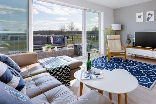 Apartment with Sea View image 10
