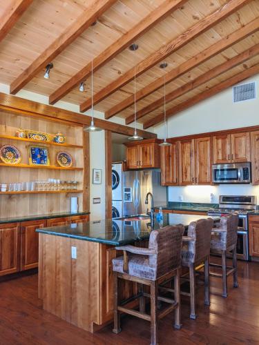 Cocina, Blue Lake Ranch in Durango City Center