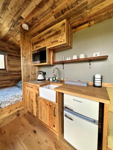 The Hive Shepherds hut