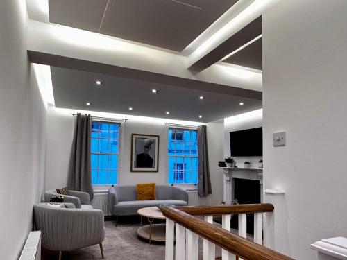 Knightsbridge 3 Bedroom Home 1 Minute Harrods, Londyn (zdjęcie 9)
