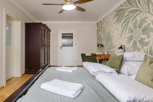 Miodowa Street P&O Serviced Apartments M3 - image 7