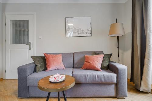Miodowa Street P&O Serviced Apartments M3 - image 4