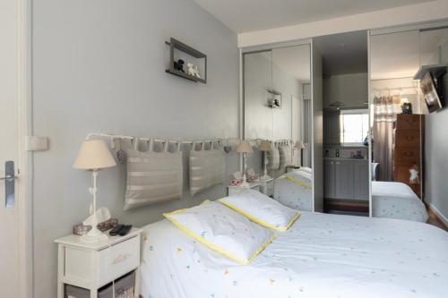 Lovely apartment in the 15th - image 9