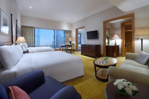 The Ritz-Carlton Jakarta, Mega Kuningan