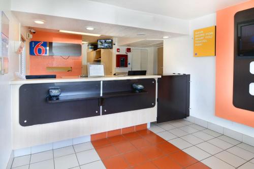 Vestíbulo, Motel 6 Galveston, TX in Downtown Galveston
