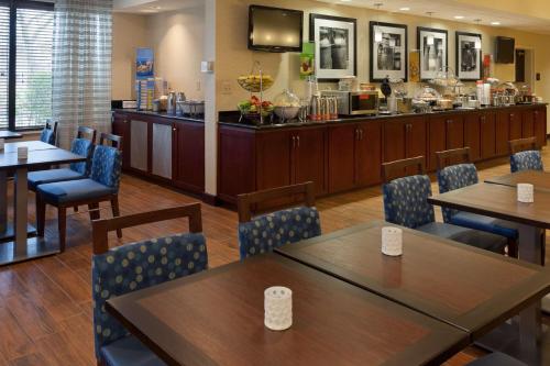 Hampton Inn New Bedford/Fairhaven - Hotel