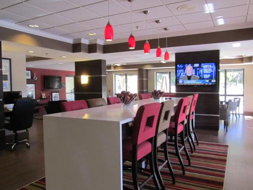 Hampton Inn Fort Myers-Airport & I-75