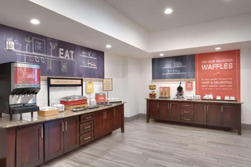 Hampton Inn & Suites Ft. Worth-Burleson - main image