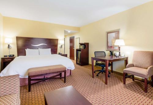 Hampton Inn Galax - image 13