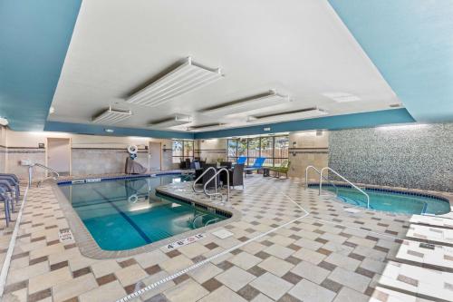 Hampton Inn & Suites Greeley