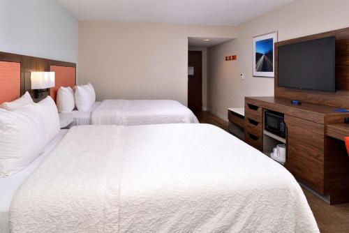 Hampton Inn Henderson - image 6
