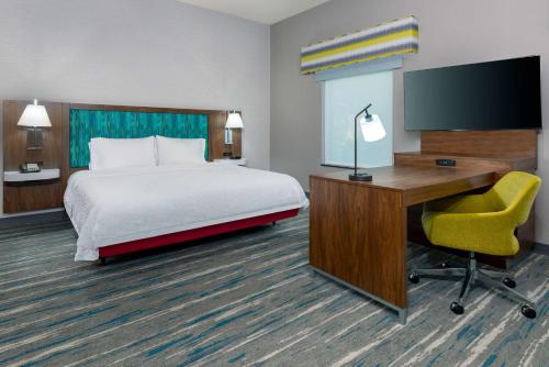 1 king bed, 1 sofa bed