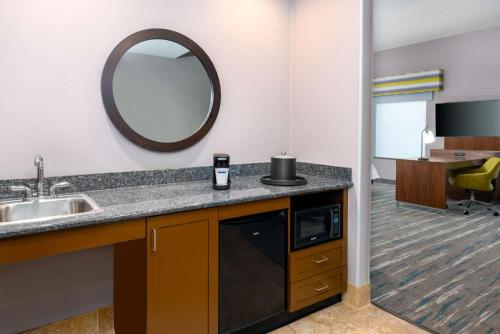 Hampton Inn and Suites Hartford/Farmington