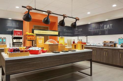 Hampton Inn & Suites Houston-Cypress Station - image 12