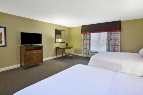 Queen Room with Two Queen Beds - Mobility and Hearing Access/Non-Smoking