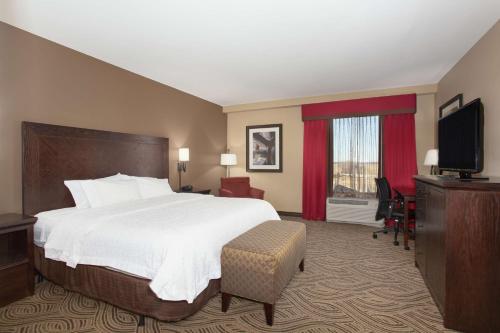 Hampton Inn & Suites I-35/Mulvane - image 11