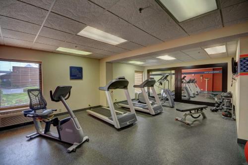Hampton Inn Indianapolis-South - image 11
