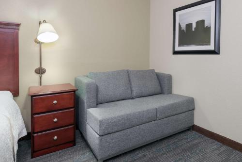 Hampton Inn Indianapolis-South - image 7