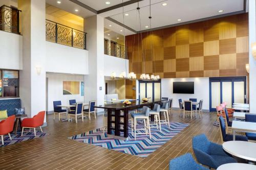 Hampton Inn by Hilton Garden City Long Island in Garden City, USA