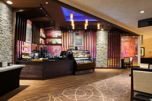 DoubleTree by Hilton Hotel & Executive Meeting Center Somerset