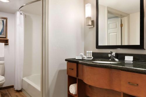 2 bedrooms, 3 beds