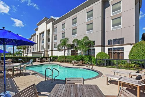 Hampton Inn & Suites Houston-Bush Intercontinental Airport - image 12
