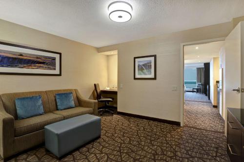 2 Queen Beds Accessible Suite with Sofa Bed and view of Niagara Falls - Floors 10-24
