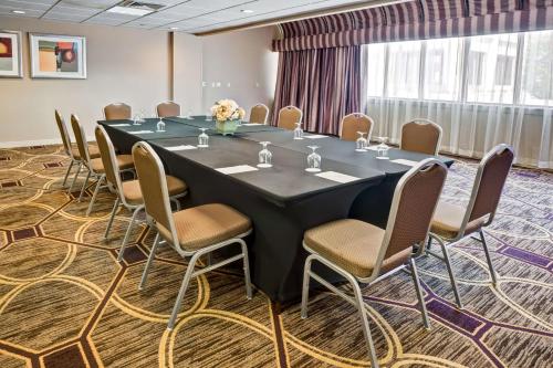 DoubleTree by Hilton Downtown Wilmington - Legal District