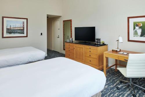 Double Room with Two Double Beds - Non-Smoking