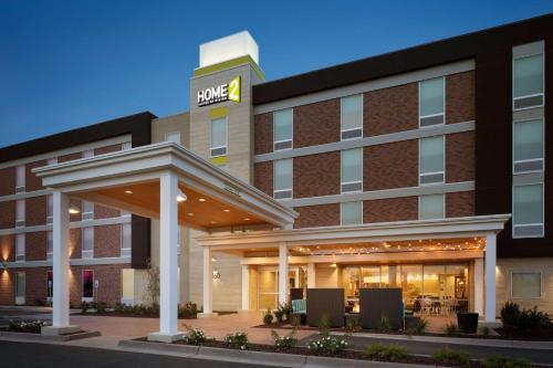 Home2 Suites by Hilton Idaho Falls - Hotel