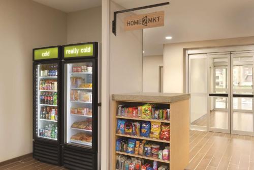 Home2 Suites By Hilton Iowa City Coralville - image 7