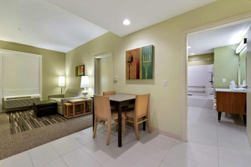 Home2 Suites by Hilton Gulfport I-10