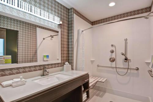 Home2 Suites by Hilton La Porte - image 7
