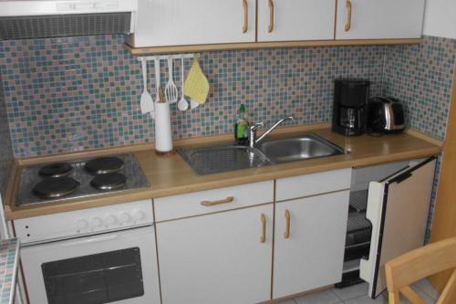 Two-Bedroom Apartment with Balcony room in Ferienwohnungen Uferstraße