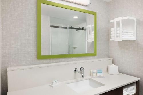 Hampton Inn & Suites by Hilton Franklin Indianapolis - 화장실