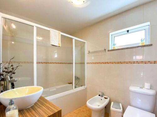Villa with 5 bedrooms in Agueda with wonderful mountain view private pool enclosed garden 45 km from the beach - image 13