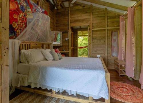 Sizo Treehouse Cottage in Saint George