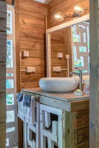 Sizo Treehouse Cottage in Saint George