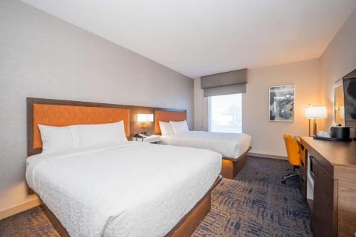 Hampton Inn & Suites by Hilton Houston Sugar Land Room Type - Queen Room with Two Queen Beds