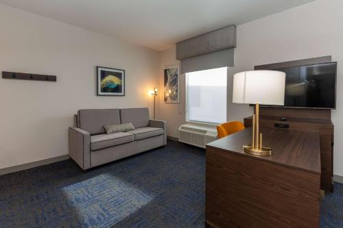 Hampton Inn & Suites Sugar Land TX - image 8