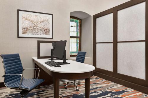 Homewood Suites By Hilton Indianapolis Canal IUPUI - image 2