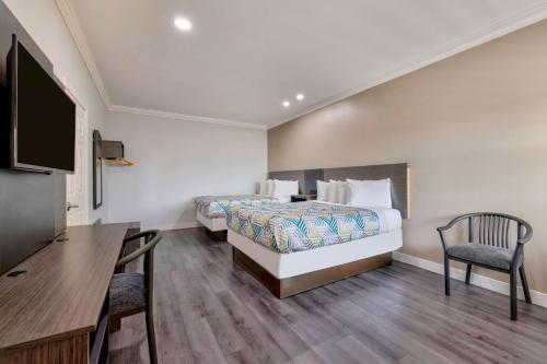 SureStay Hotel by Best Western South Gate - image 14