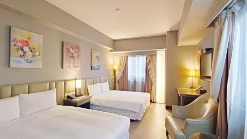 room detail thumbnail 2