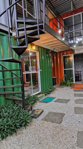 Exterior view, Container Hospedaria Paraty in Paraty