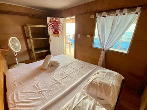 Hostal Estrella De Mar in Isla Mucura