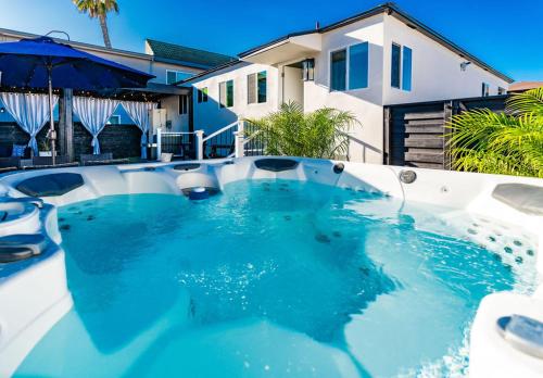 Modern Beach Haven Newly Remodeled