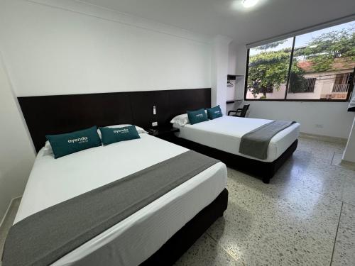 Quadruple Room with Private Bathroom image 3